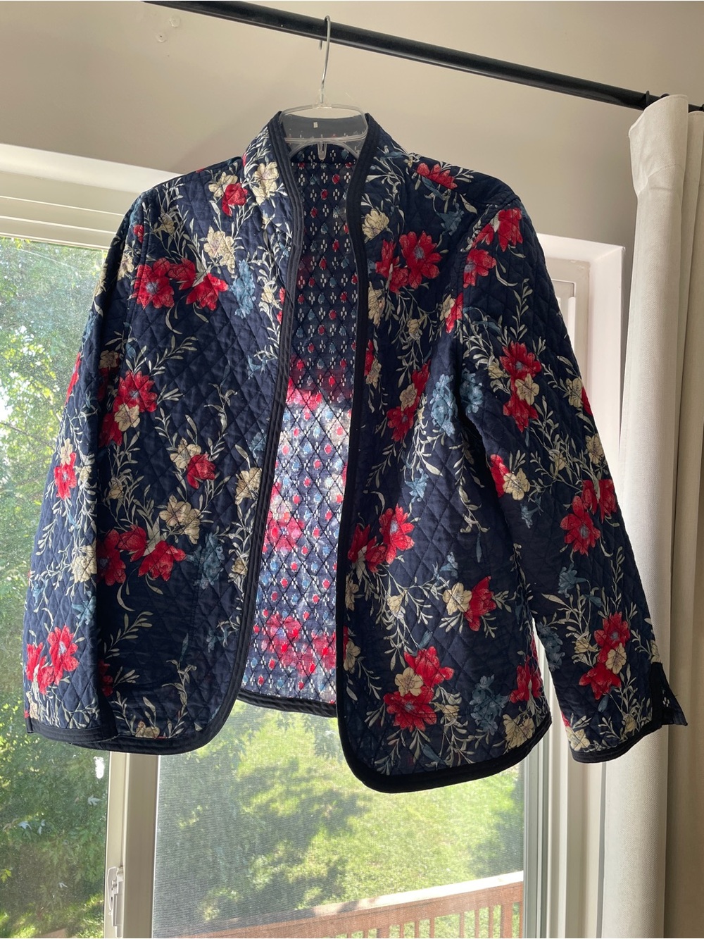 NorthStyle navy blue floral reversible lightweight quilted jacket L
